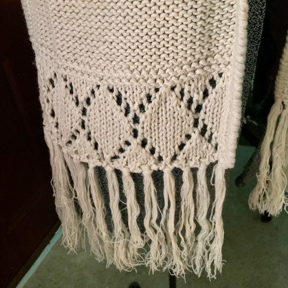 Size S L.A. Hearts boho fringe vest - Picture 6 of 7